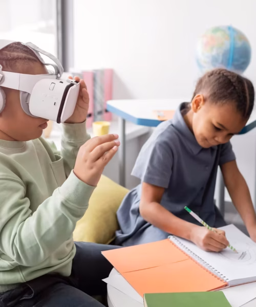 kid-playing-with-vr-glasses-1024x859